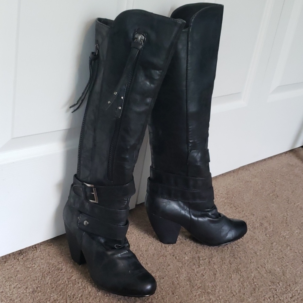 Boots - Picture 2 of 2